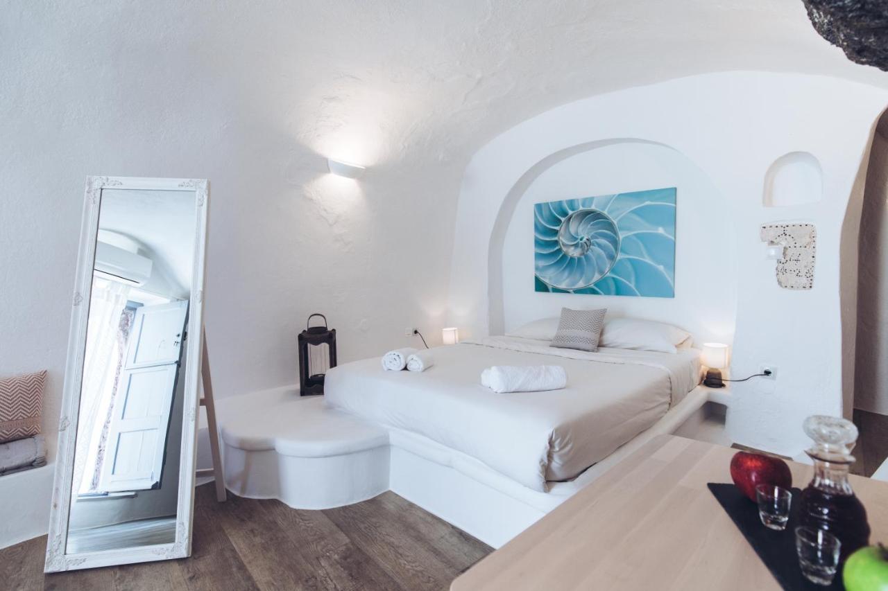 Gemini Caves Villa Oia  Exterior photo